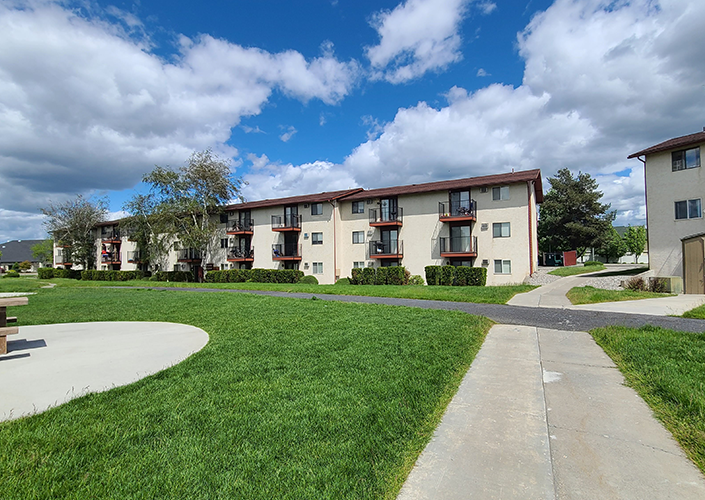 Center Court Apartments